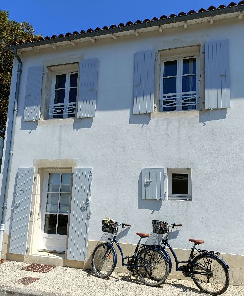 Photo 1 : EXTERIEUR d'une maison située à Saint-Martin-de-Ré, île de Ré.