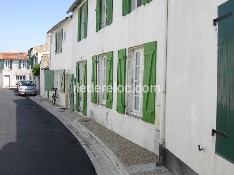 Photo 3 : EXTERIEUR d'une maison située à La Couarde-sur-mer, île de Ré.