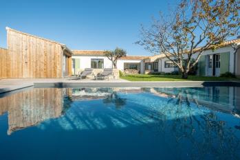 Ile de Ré:Nouveau - maison d'architecte neuve avec piscine chauffée et parking