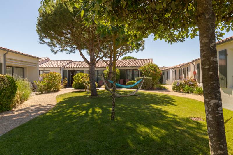 Photo 47 : JARDIN d'une maison située à Sainte-Marie-de-Ré, île de Ré.