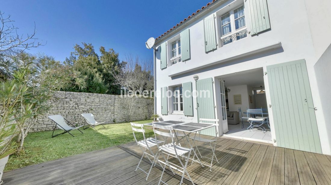 Photo 1 : NC d'une maison située à Saint-Martin-de-Ré, île de Ré.