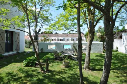 Photo 4 : JARDIN d'une maison située à La Couarde-sur-mer, île de Ré.