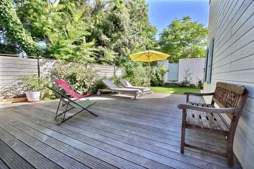 Photo 14 : TERRASSE d'une maison située à La Couarde-sur-mer, île de Ré.