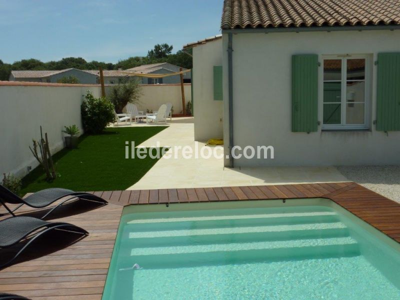 Photo 12 : EXTERIEUR d'une maison située à Rivedoux-Plage, île de Ré.