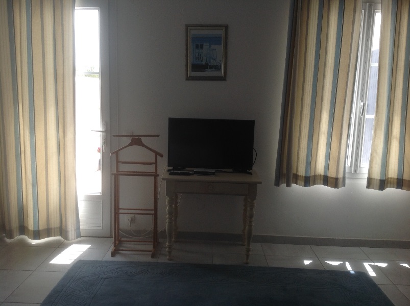 Photo 41 : CHAMBRE d'une maison située à La Couarde-sur-mer, île de Ré.