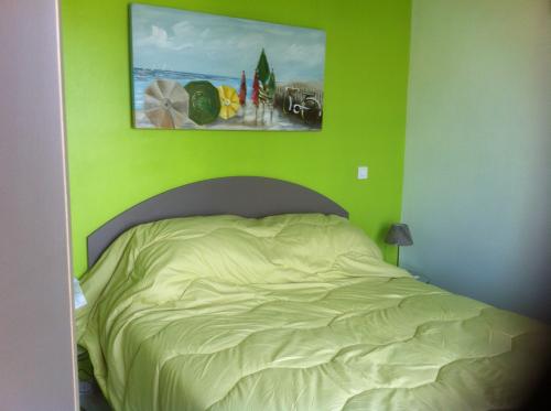 Photo 11 : CHAMBRE d'une maison située à La Couarde-sur-mer, île de Ré.