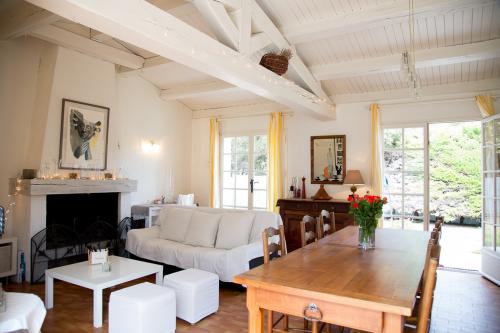 Photo 4 : SEJOUR d'une maison située à La Couarde-sur-mer, île de Ré.