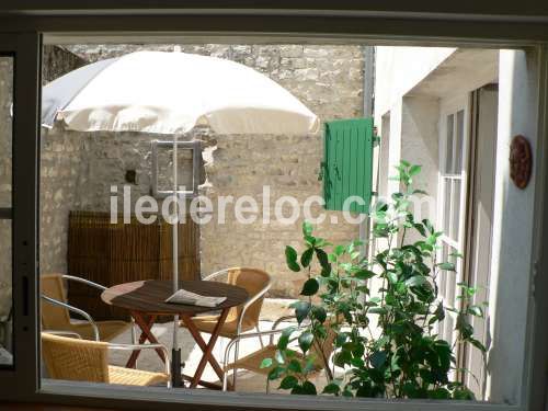 Photo 1 : PATIO d'une maison située à Sainte-Marie-de-Ré, île de Ré.