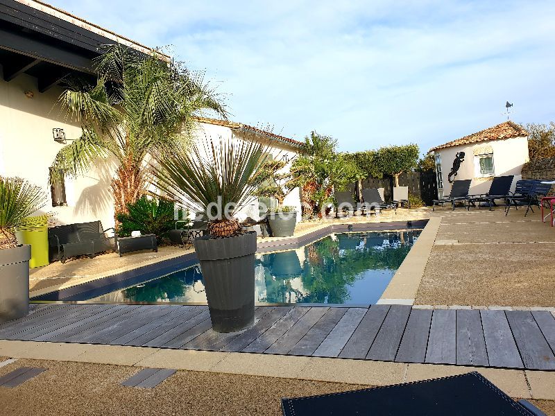 Photo 30 :  d'une maison située à Sainte-Marie, île de Ré.