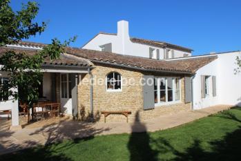 Ile de Ré:Maison avec jardin aux portes en ré / charme et calme 