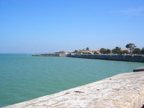 Photo 3 : NC d'une maison située à Saint-Martin, île de Ré.