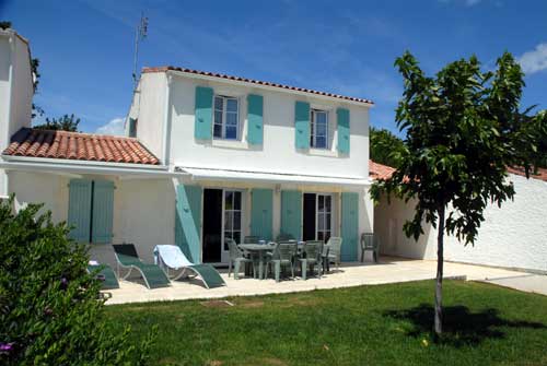 Photo 1 :  d'une maison située à Rivedoux, île de Ré.