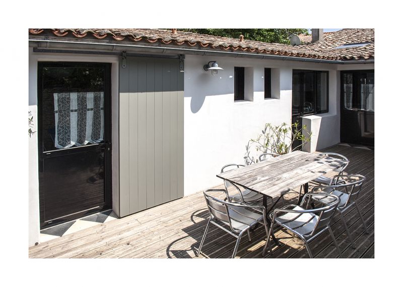 Photo 18 : PATIO d'une maison située à Le Bois-Plage-en-Ré, île de Ré.