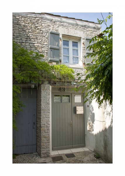 Photo 17 : ENTREE d'une maison située à Le Bois-Plage-en-Ré, île de Ré.