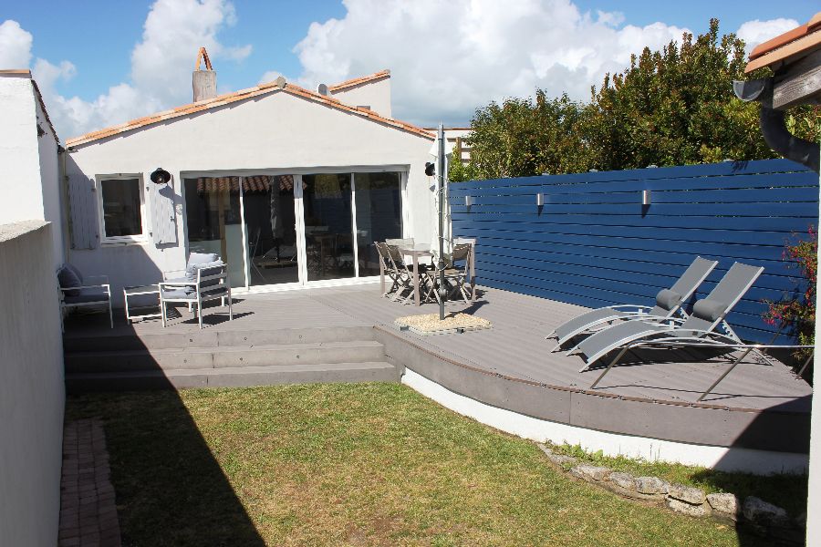 Photo 1 : EXTERIEUR d'une maison située à Ars en Ré, île de Ré.