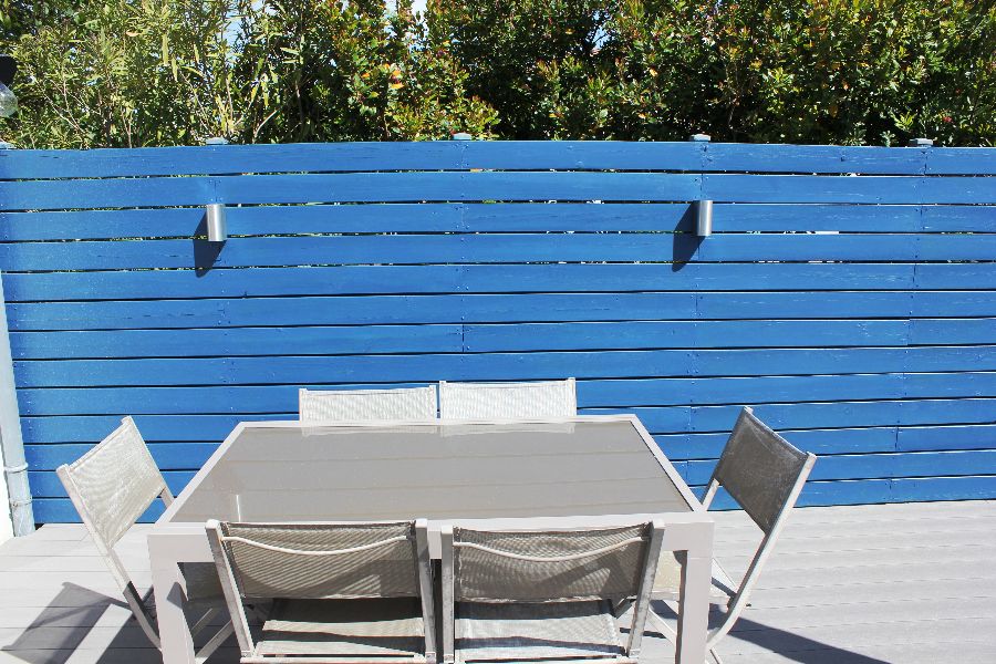 Photo 17 : TERRASSE d'une maison située à Ars en Ré, île de Ré.