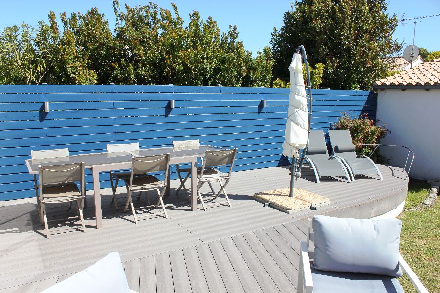 Photo 18 : TERRASSE d'une maison située à Ars en Ré, île de Ré.