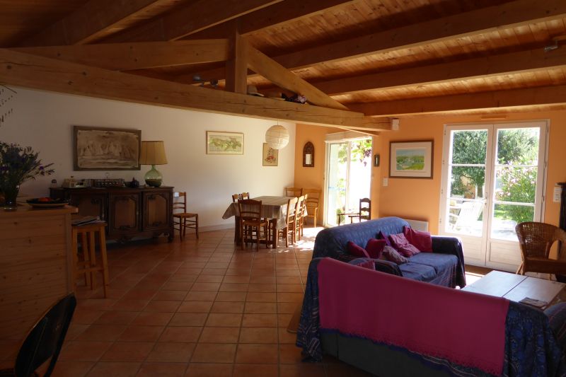 Photo 3 : SEJOUR d'une maison située à La Couarde-sur-mer, île de Ré.