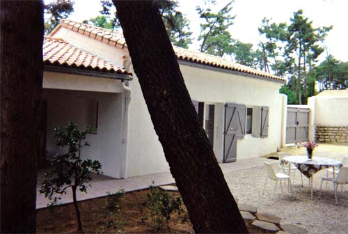 Photo 1 :  d'une maison située à Rivedoux-Plage, île de Ré.