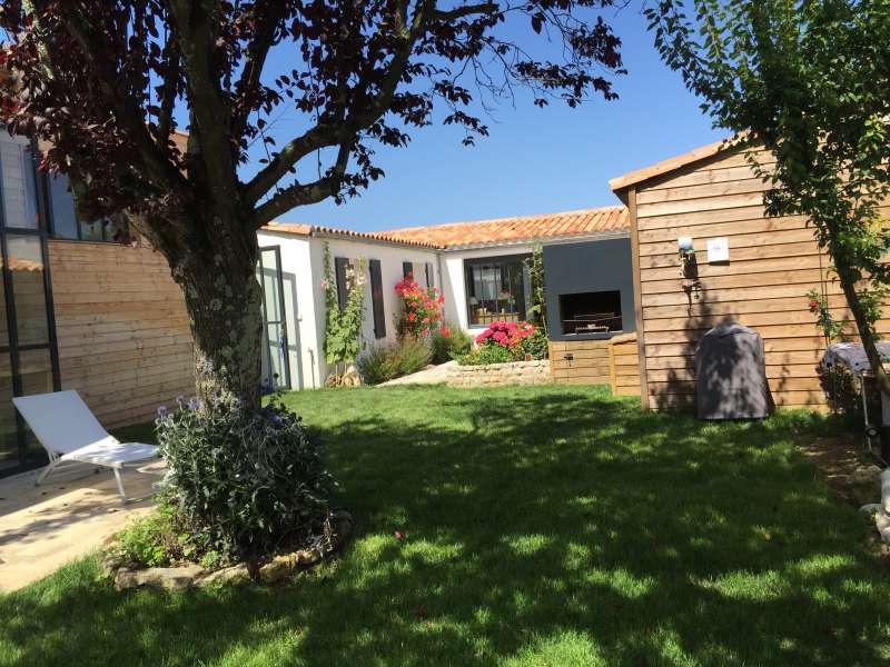 Photo 17 : JARDIN d'une maison située à Saint-Martin-de-Ré, île de Ré.