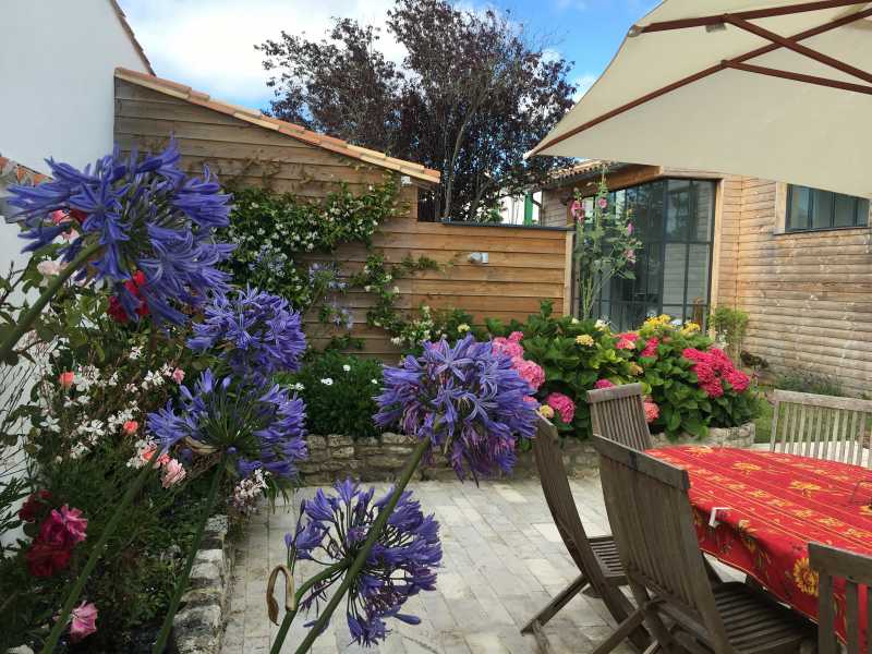 Photo 14 : JARDIN d'une maison située à Saint-Martin-de-Ré, île de Ré.