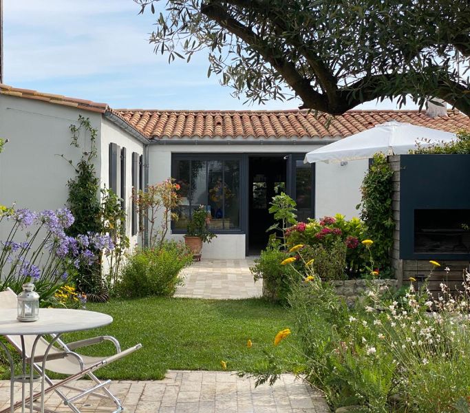 Photo 19 : JARDIN d'une maison située à Saint-Martin-de-Ré, île de Ré.