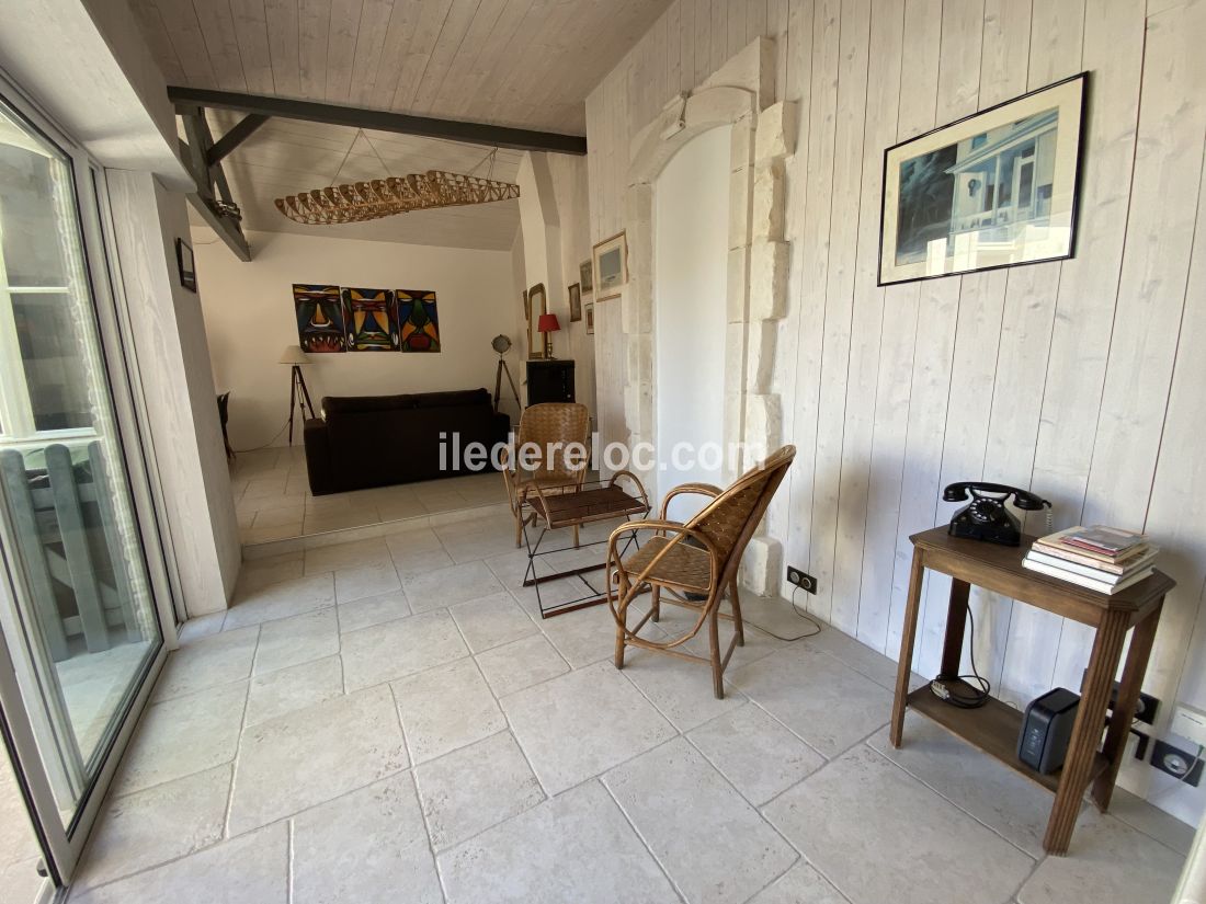 Photo 10 : SEJOUR d'une maison situ&eacute;e &agrave; Saint-Cl&eacute;ment-des-Baleines, &icirc;le de R&eacute;.