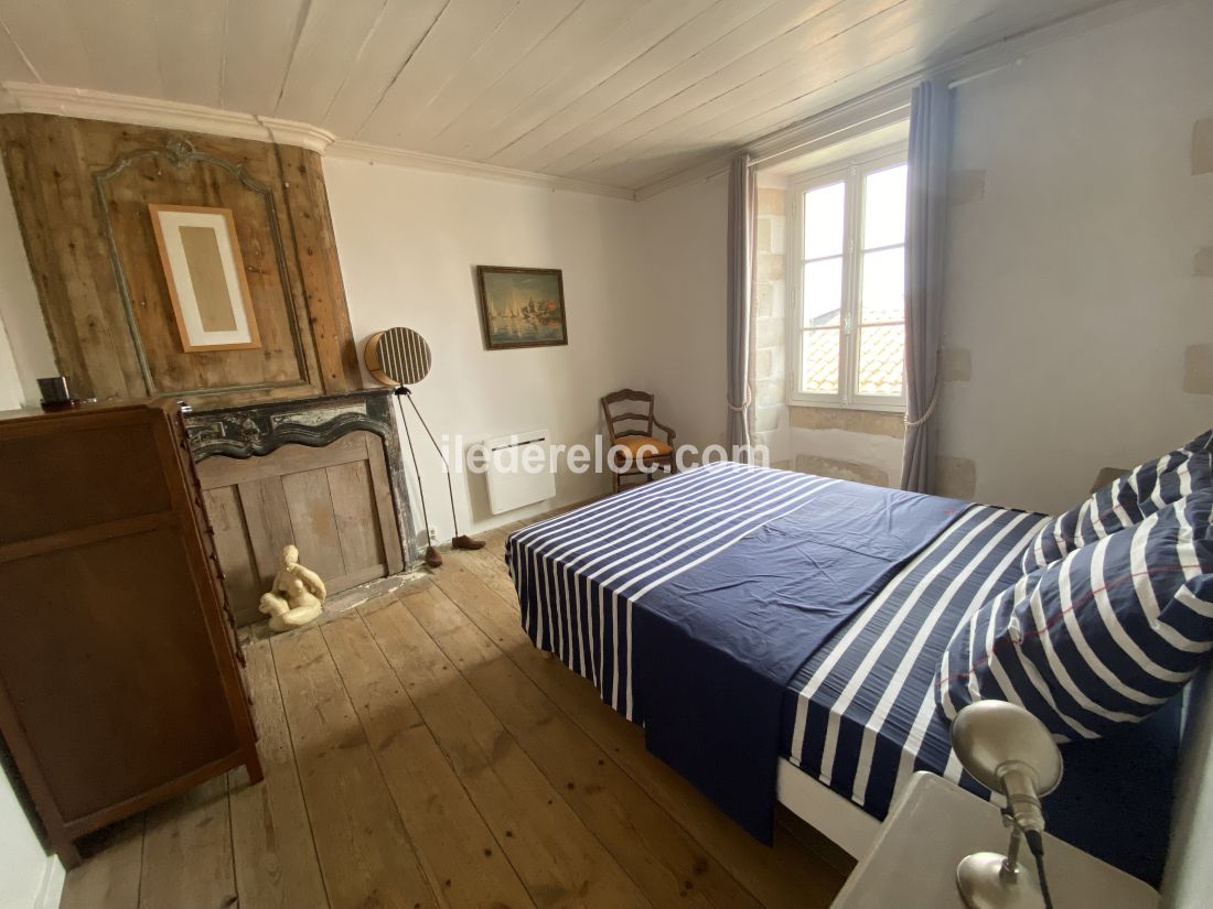 Photo 13 : CHAMBRE d'une maison situ&eacute;e &agrave; Saint-Cl&eacute;ment-des-Baleines, &icirc;le de R&eacute;.