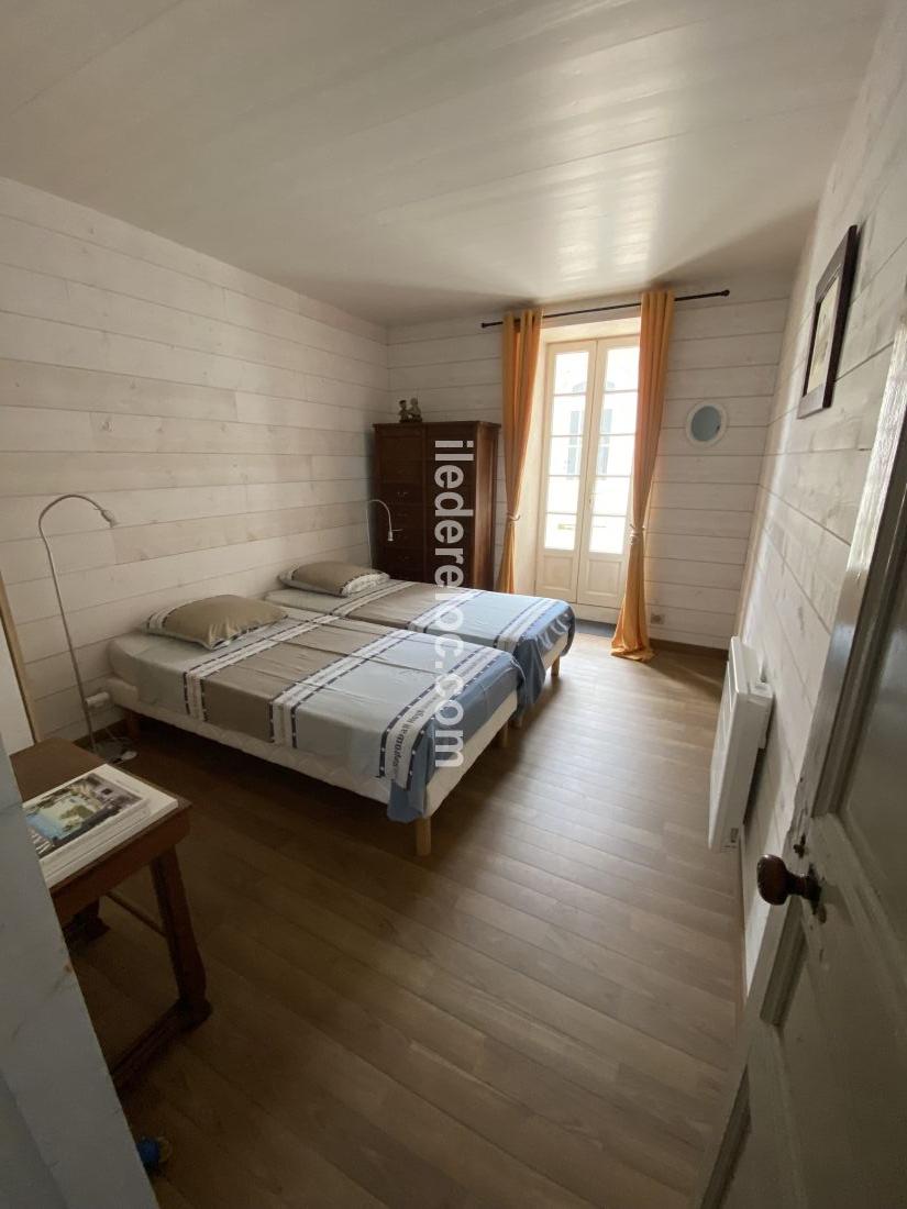 Photo 11 : CHAMBRE d'une maison situ&eacute;e &agrave; Saint-Cl&eacute;ment-des-Baleines, &icirc;le de R&eacute;.
