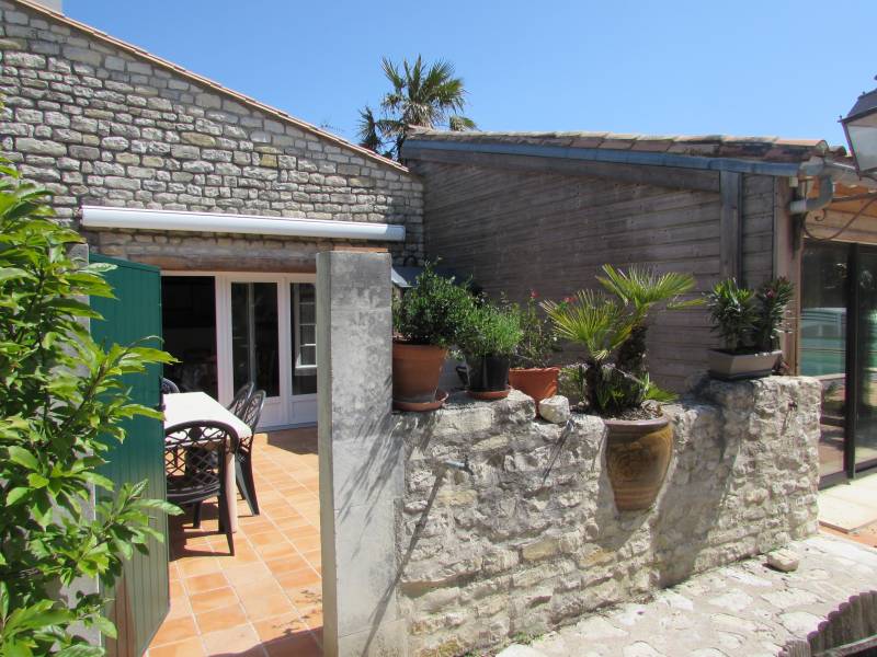 Photo 11 : ENTREE d'une maison située à La Flotte-en-Ré, île de Ré.