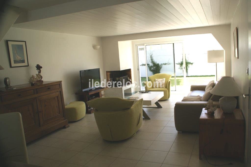 Photo 4 : SEJOUR d'une maison situ&eacute;e &agrave; Rivedoux-Plage, &icirc;le de R&eacute;.