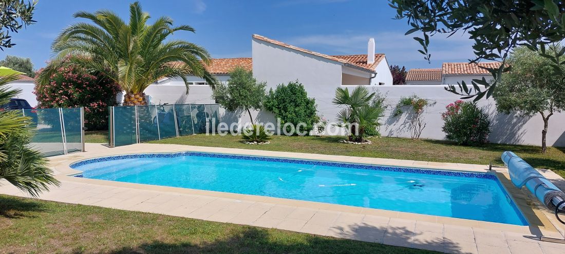 Photo 7 : PISCINE d'une maison située à Ars en Ré, île de Ré.