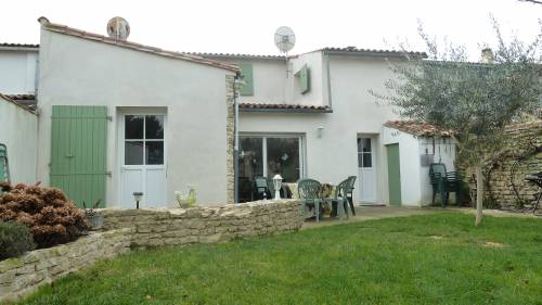 Photo 1 :  d'une maison située à Le Bois-Plage-en-Ré, île de Ré.