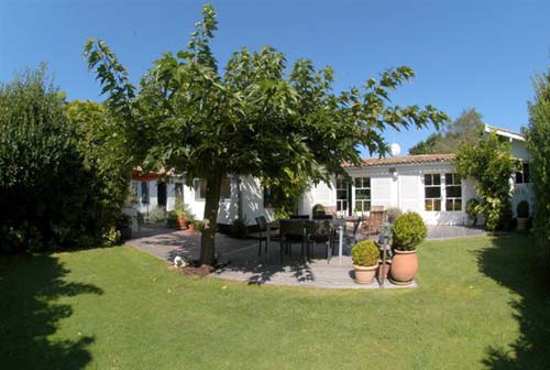 Photo 1 :  d'une maison située à La Couarde-sur-mer, île de Ré.