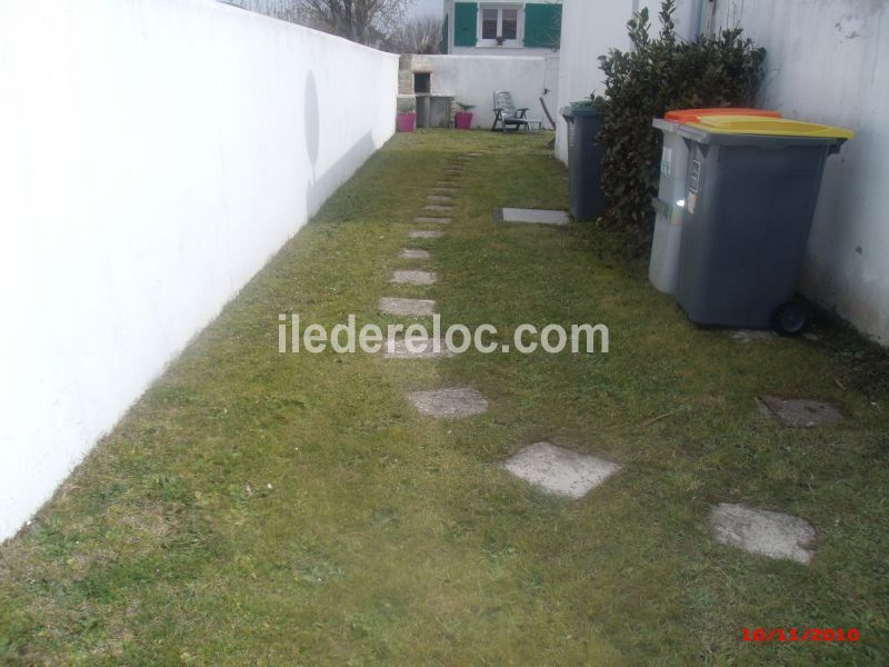 Photo 29 : JARDIN d'une maison située à Sainte-Marie, île de Ré.