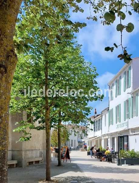 Photo 50 : EXTERIEUR d'une maison située à La Couarde-sur-mer, île de Ré.