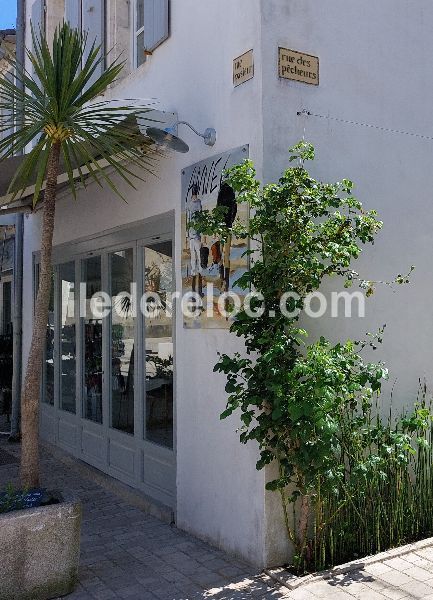 Photo 62 : EXTERIEUR d'une maison située à La Couarde-sur-mer, île de Ré.