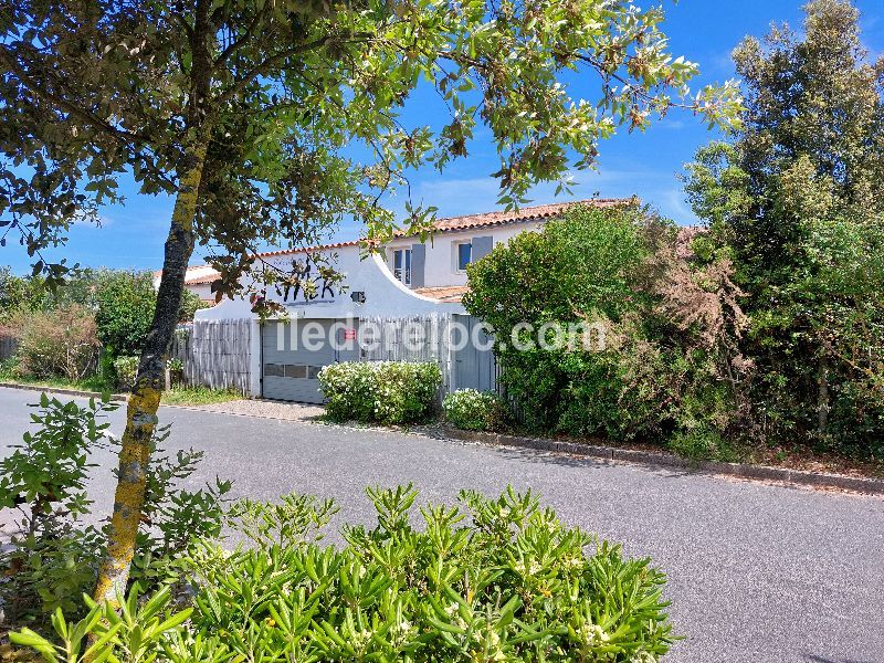Photo 45 : EXTERIEUR d'une maison située à La Couarde-sur-mer, île de Ré.