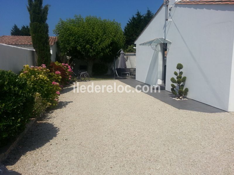 Photo 11 : EXTERIEUR d'une maison située à La Couarde-sur-mer, île de Ré.