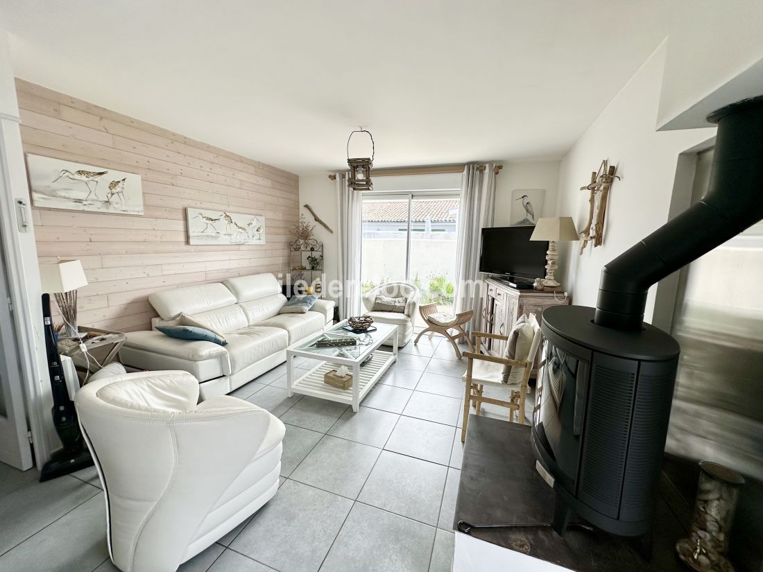 Photo 16 : SEJOUR d'une maison située à La Couarde-sur-mer, île de Ré.