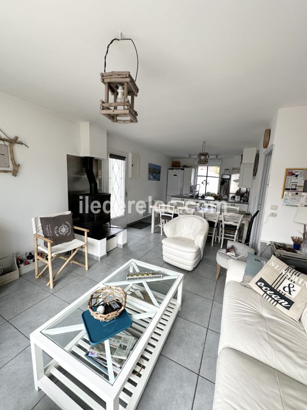Photo 15 : SEJOUR d'une maison située à La Couarde-sur-mer, île de Ré.