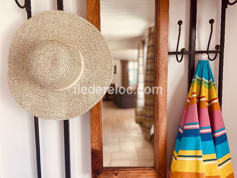 Photo 12 : ENTREE d'une maison située à La Couarde-sur-mer, île de Ré.