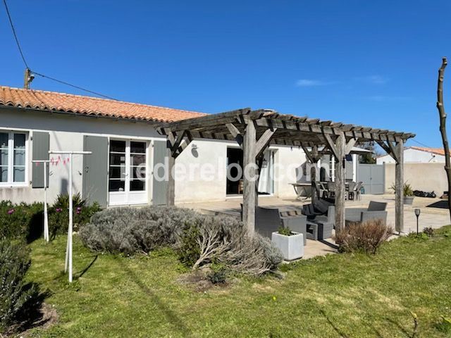 Photo 13 : NC d'une maison située à La Couarde-sur-mer, île de Ré.