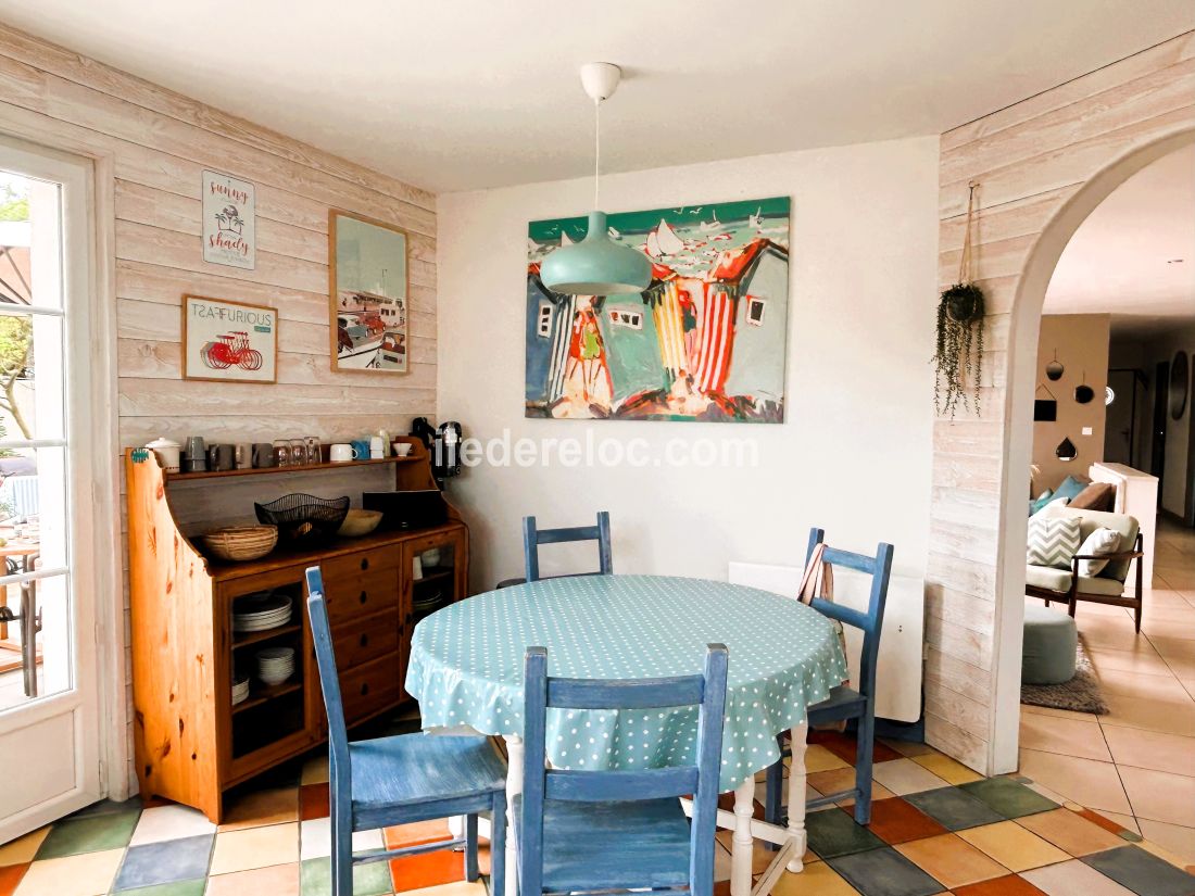 Photo 6 : CHAMBRE d'une maison située à La Couarde-sur-mer, île de Ré.