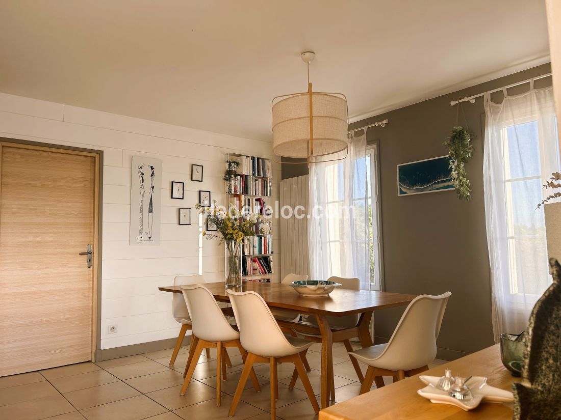 Photo 4 : SEJOUR d'une maison située à La Couarde-sur-mer, île de Ré.