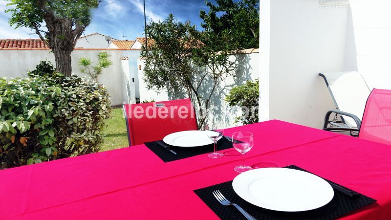 Photo 1 : TERRASSE d'une maison située à La Flotte-en-Ré, île de Ré.