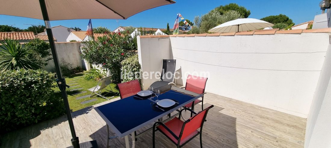 Photo 17 : TERRASSE d'une maison située à La Flotte-en-Ré, île de Ré.