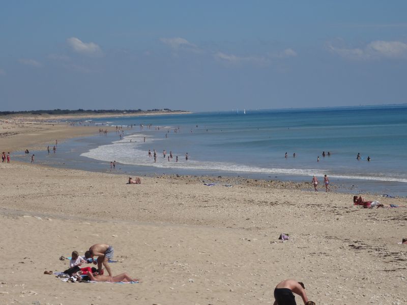 Photo 23 : SALLEDEBAIN d'une maison située à Sainte-Marie-de-Ré, île de Ré.