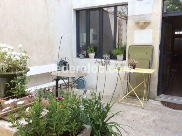 Photo 10 : JARDIN d'une maison située à Sainte-Marie-de-Ré, île de Ré.