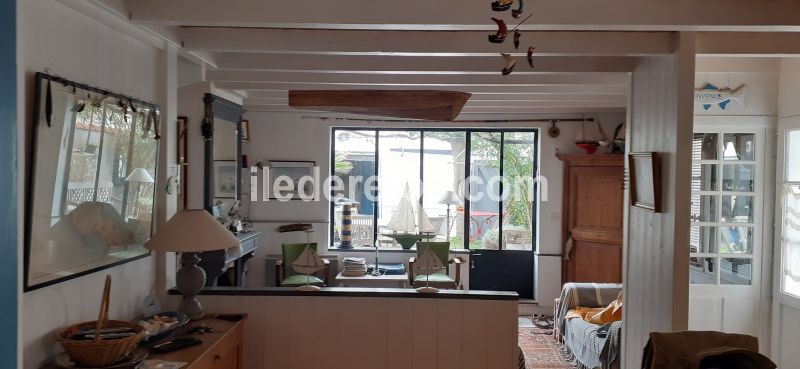 Photo 8 : SEJOUR d'une maison située à Saint-Clément-des-Baleines, île de Ré.